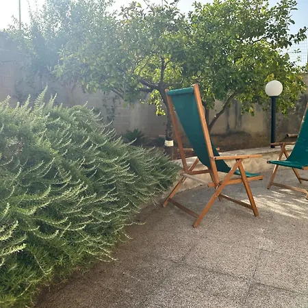 Casa Del Melograno Acquarica Hébergement de vacances Acquarica del Capo